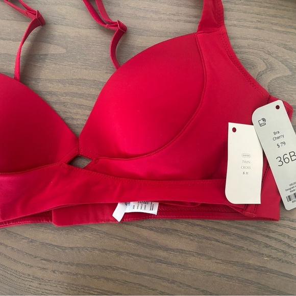 NWT PAIR of Neiwai Pure Comfort Bra 🍒 and Twin Cross Bra 🍋‍🟩Tencel- Mediums - Picture 8 of 10